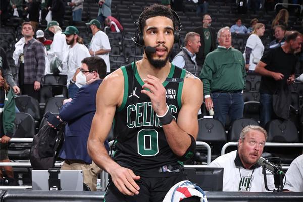 2025 年 12 月 27 日：大联盟球员协会发布年度“球员选择奖”，大谷翔平蝉联两项大奖