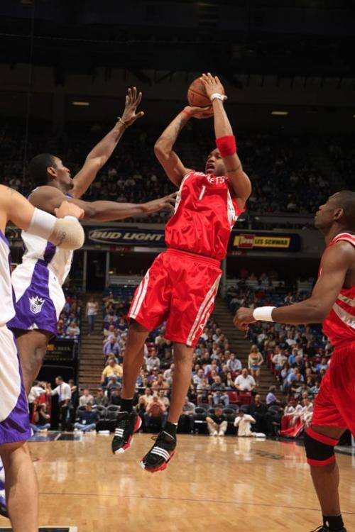 哈兰德是如何在111场英超比赛中打入100球的？