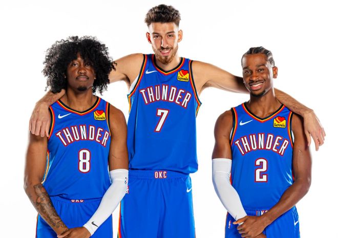 火箭小号取胜，双向内线表现出色，但摆烂神器低迷