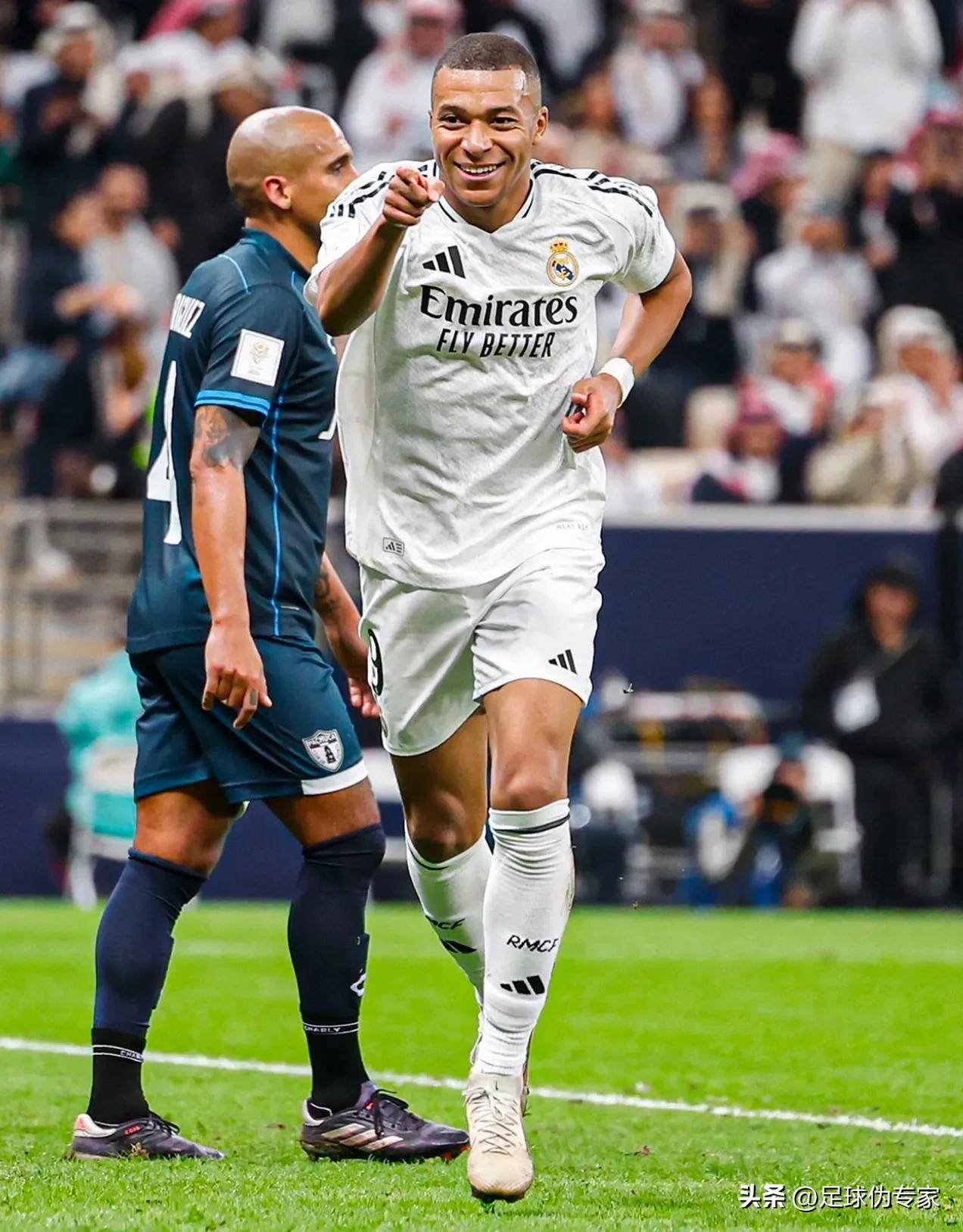 [流言板]切尔西25-26赛季主场球衣谍照：用蓝红白三色，体现伦敦文化11亮29回复