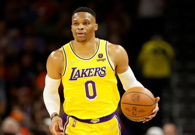 年仅36岁！美国橄榄球明星不幸去世，疑似在警局拘留期间死亡