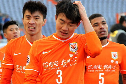 张子宇加盟首次未登场：前两场正负值均最差 山东女篮加时胜江苏