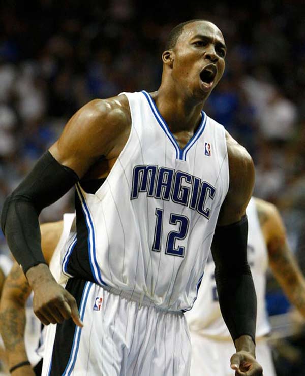 6场比赛狂砍230分！爱德华兹近6场场均命中5记三分