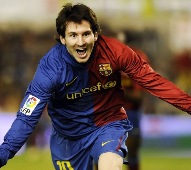 皇社定位球越位干扰致乌龙无效